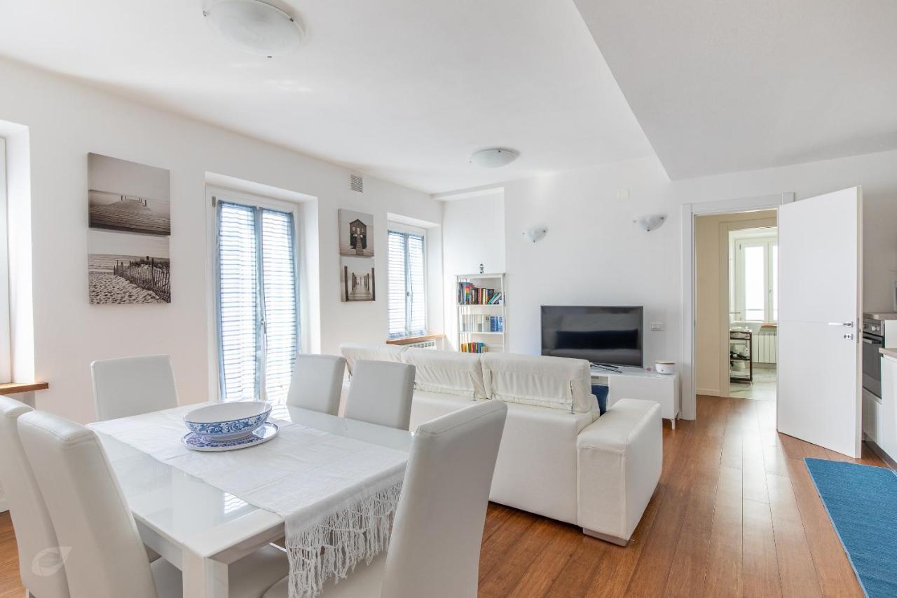 Elena House White Apartment Viareggio Buitenkant foto