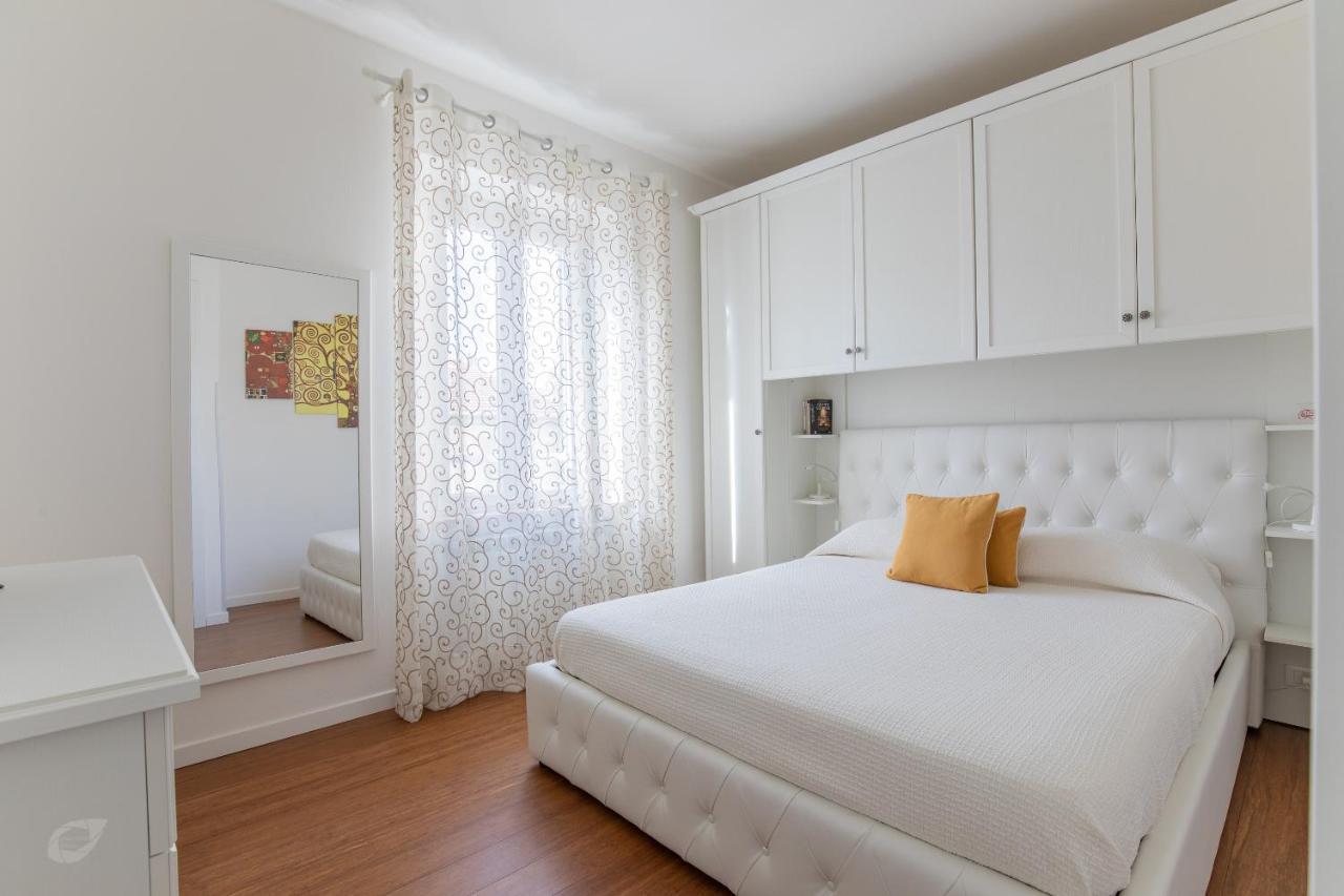 Elena House White Apartment Viareggio Buitenkant foto