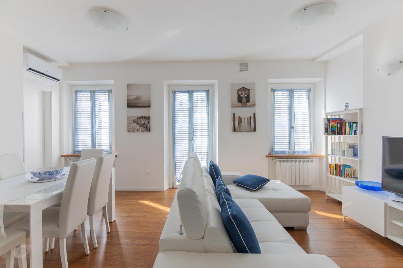 Elena House White Apartment Viareggio Buitenkant foto