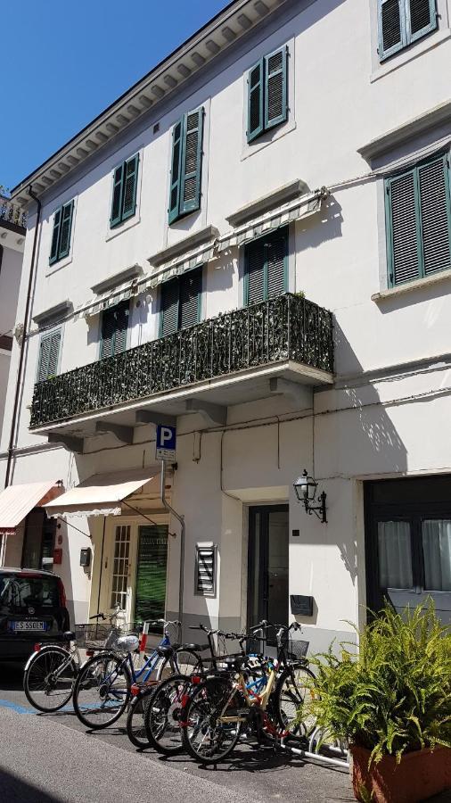 Elena House White Apartment Viareggio Buitenkant foto